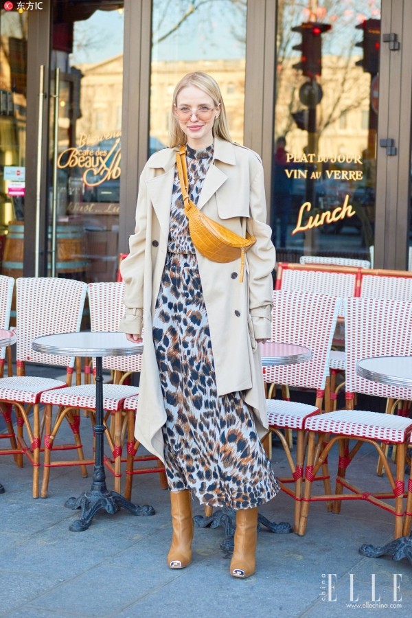 风衣+裙,春天真的来了!