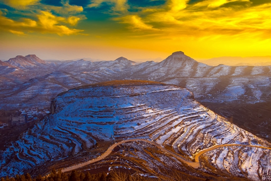 石头记——读沂蒙老杆(翟小锋)的摄影集《大地母亲的恩赐》