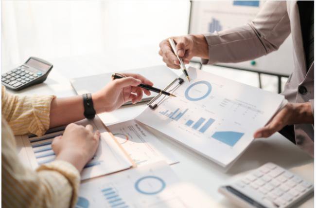 理财师揭“富豪3习惯” 花最多钱在这事 理财师揭“富豪3习惯” 花最多钱在这事